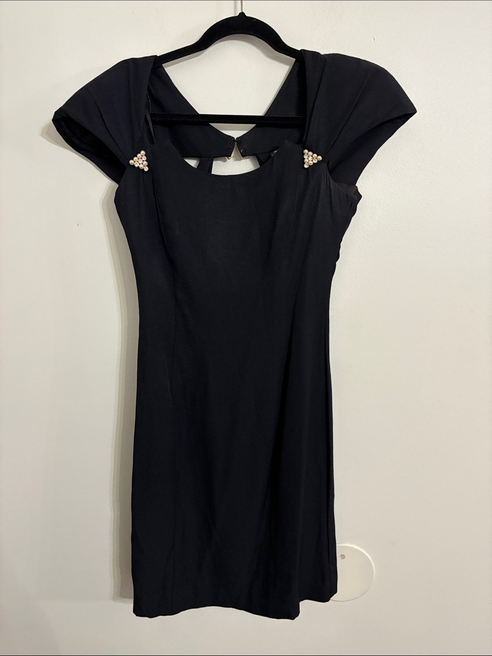 Black Pearl-Accent Cap Sleeve Dress by Night Way Collections Size 6 Vintage USA
